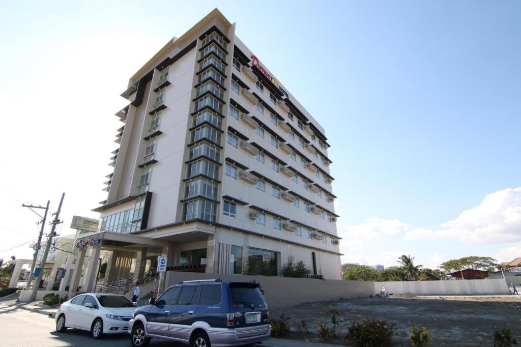 District 21 Hotel Iloilo City Buitenkant foto