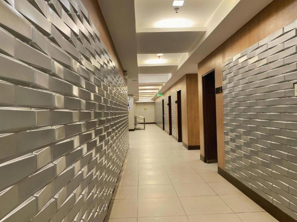 District 21 Hotel Iloilo City Buitenkant foto