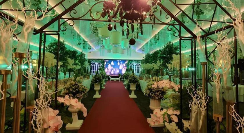 District 21 Hotel Iloilo City Buitenkant foto