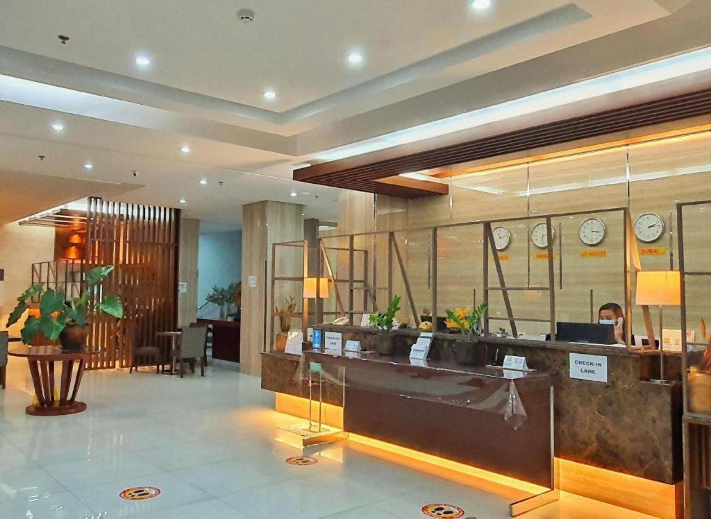 District 21 Hotel Iloilo City Buitenkant foto